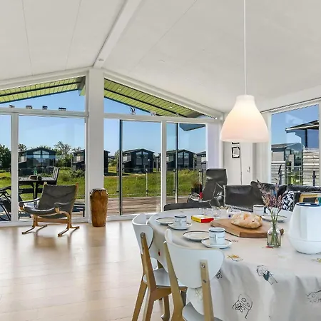 3 Bedroom Lovely In *